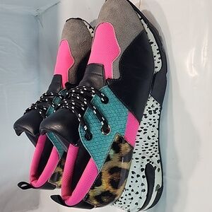 Steve Madden Women's Cliff Sneaker 10M  Multi Bright Animal Print